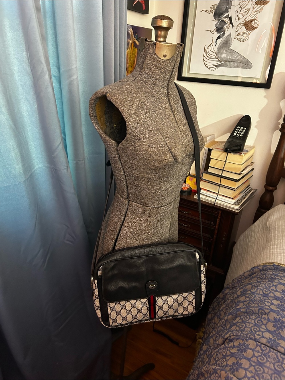 Gucci Black and Beige GG Web Crossbody Bag - Picture 11 of 16